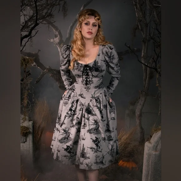 La Femme En Noir Sleepy Hollow Dress - Picture 1 of 6